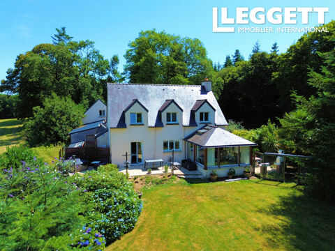   Belle maison moderne de quatre chambres avec garage double, atelier, grand jardin et belles vues. Maison - 6 pi�ce(s) - 125 m�