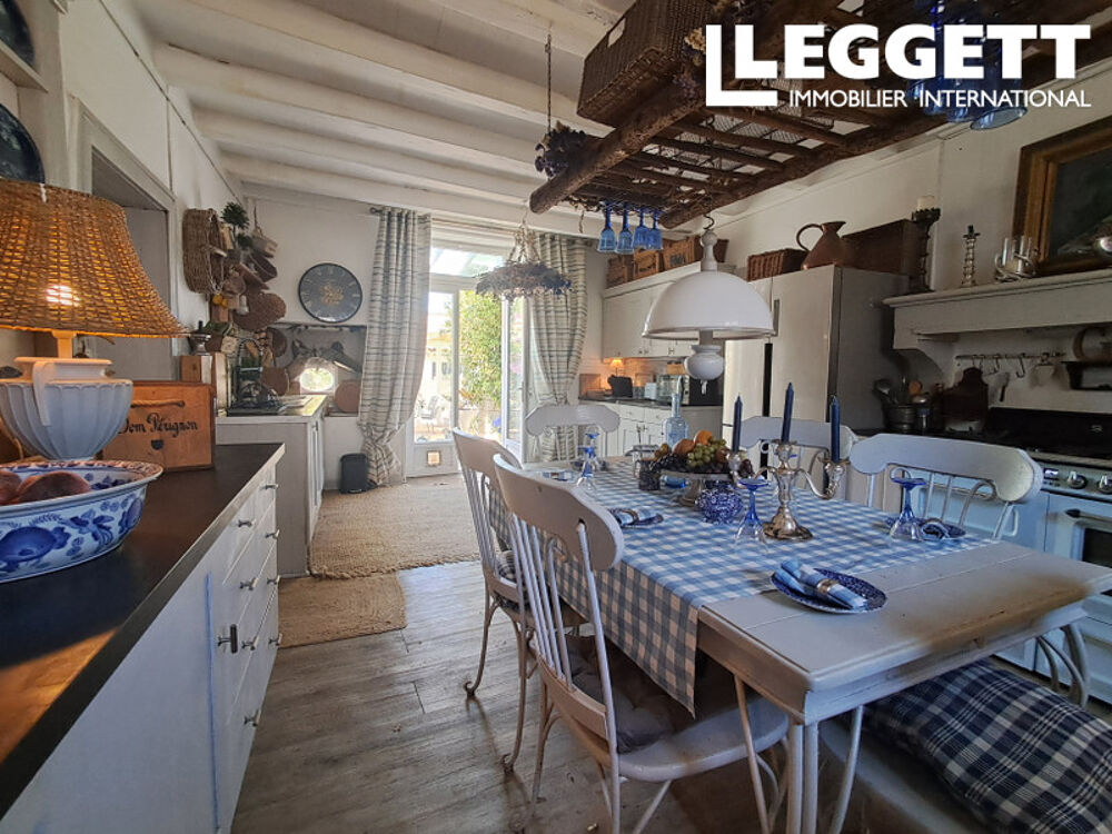 Vente Maison Charmante propriété, avec 4 chambres, un appartement indépendant, un gîte supplémentaire à rénover, piscine Siecq