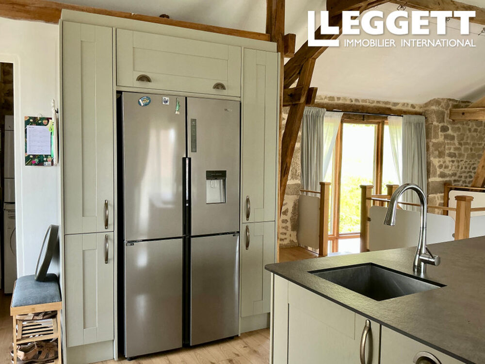 Grange restaurée avec goût, et un gîte indépendant.