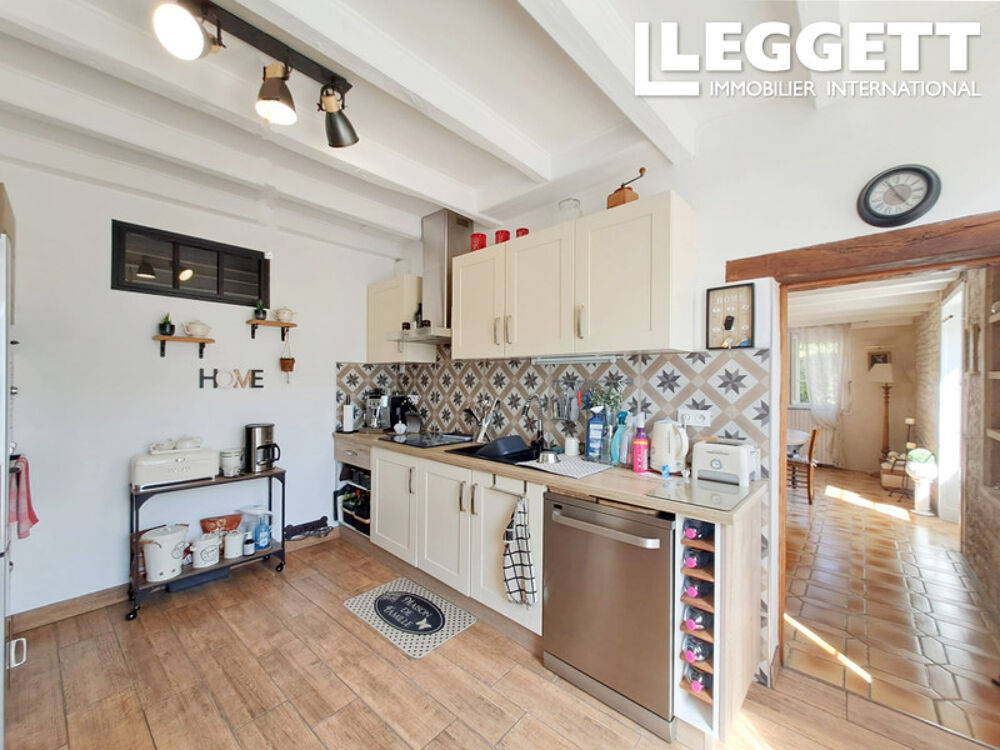 Vente Maison Belle maison charentaise en pierre avec gîte, grange et jardin Les Éduts
