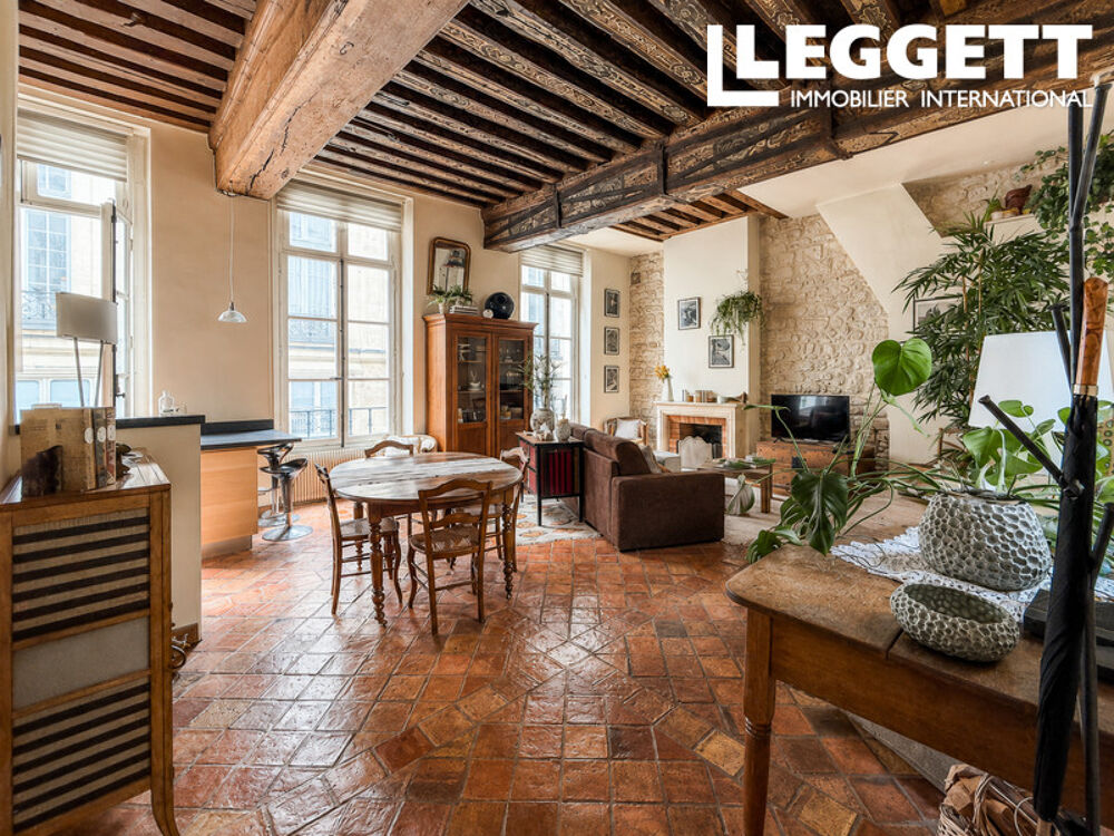 Vente Appartement Paris 4e ? Île Saint-Louis ? Exceptionnel appartement avec poutres peintes du XVIIe et 3,60 m sous plafond Paris 4