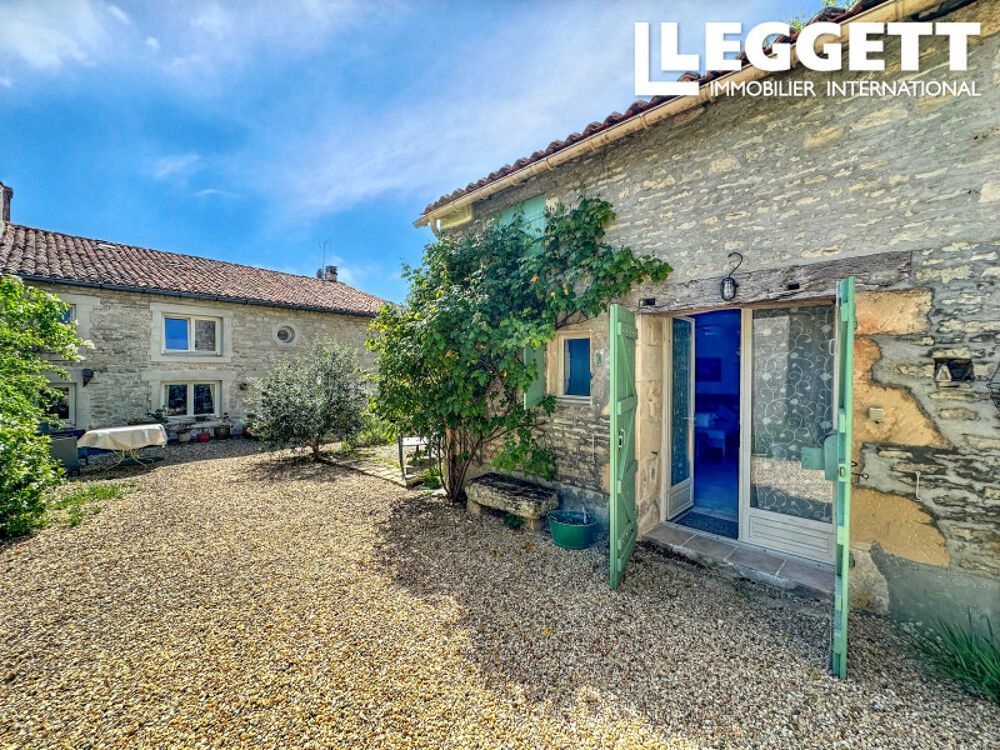 Maison 8 pièces 234 m² · à Beauvais-sur-Matha · 234 m² · 295 000 €