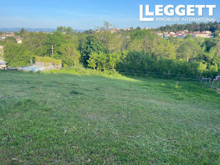 Vente Terrain Parcelle de 2587m2 composée d'un terrain à bâtir de 973m2 et terrain de loisir de 1614m2 Montbrison