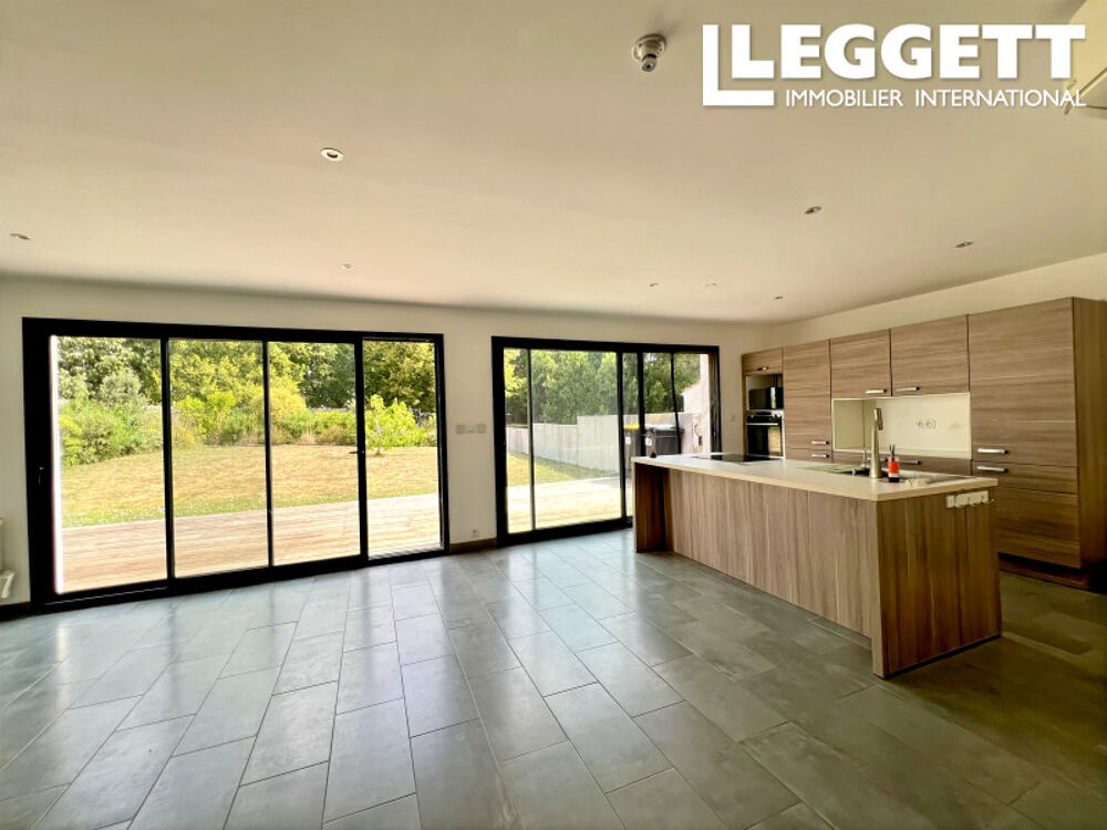 Vente Maison Pavillon moderne de 3 chambres avec garage, à proximité de tous commerces & l'estuaire de Gironde. Arces