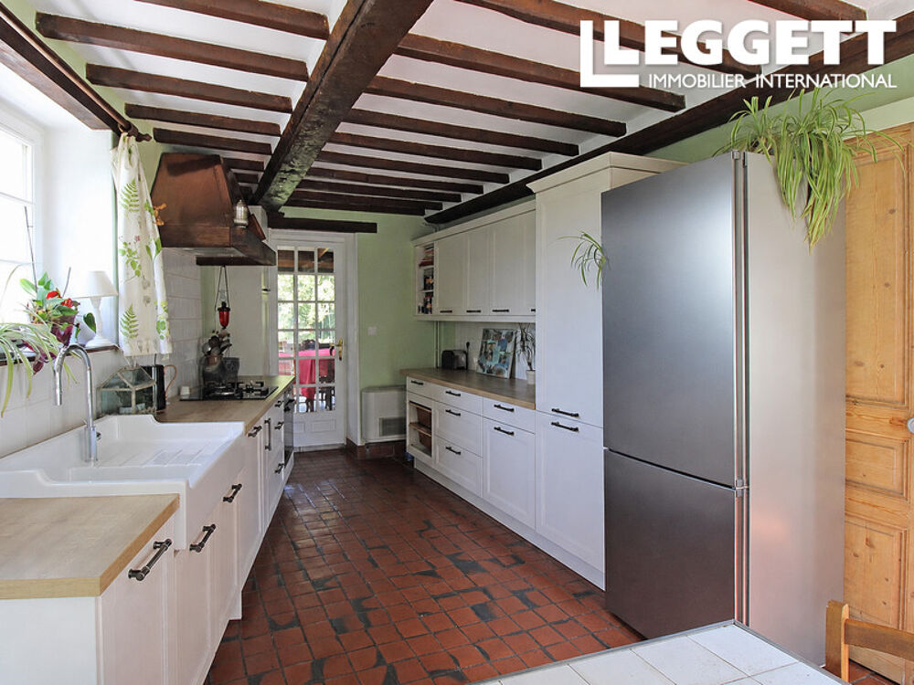 Vente Maison Ensemble immobilier de 310 m² avec 2 appartements T2 (32 + 34 m²) et terrain de 3890 m². Moult-chicheboville