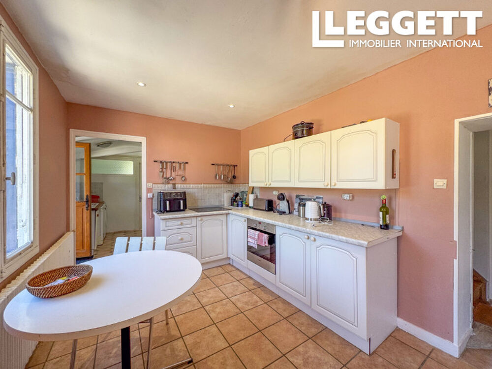 Vente Maison Maison de 4 chambres, avec piscine, jardin et terrain, lumineuse et spacieuse ? une maison familiale idéale Beugnon-thireuil