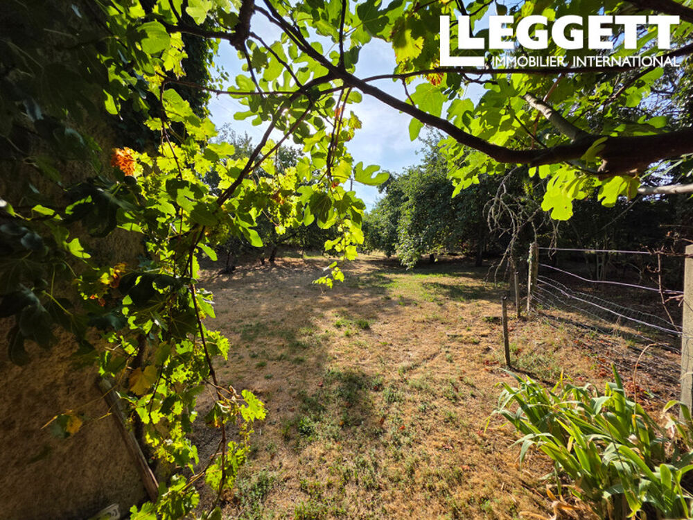 Vente Maison Jolie maison de caractère avec garage et jardin, toutes commodités à proximité. Dignac