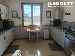Vente Maison Situé sur un terrain de 8 491 m², dans un cadre rural paisible offrant une vue imprenable. Chatain