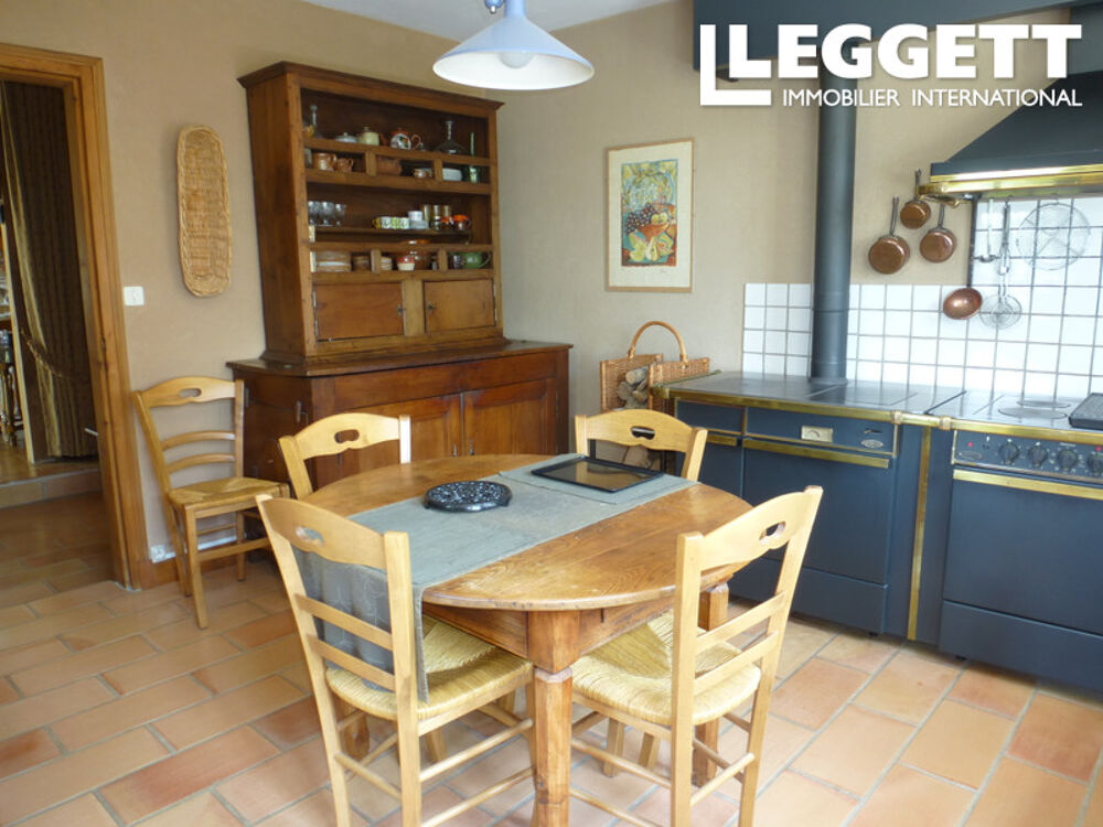 Vente Maison Propriété composée de trois maisons et d'une piscine Éguzon-chantÔme