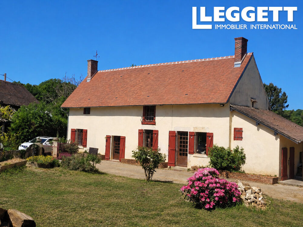 Vente Maison Ferme de caractère avec atelier d?artiste, dépendances et jardins, à 10 min d?une gare avec ligne vers Paris Savigny-en-sancerre