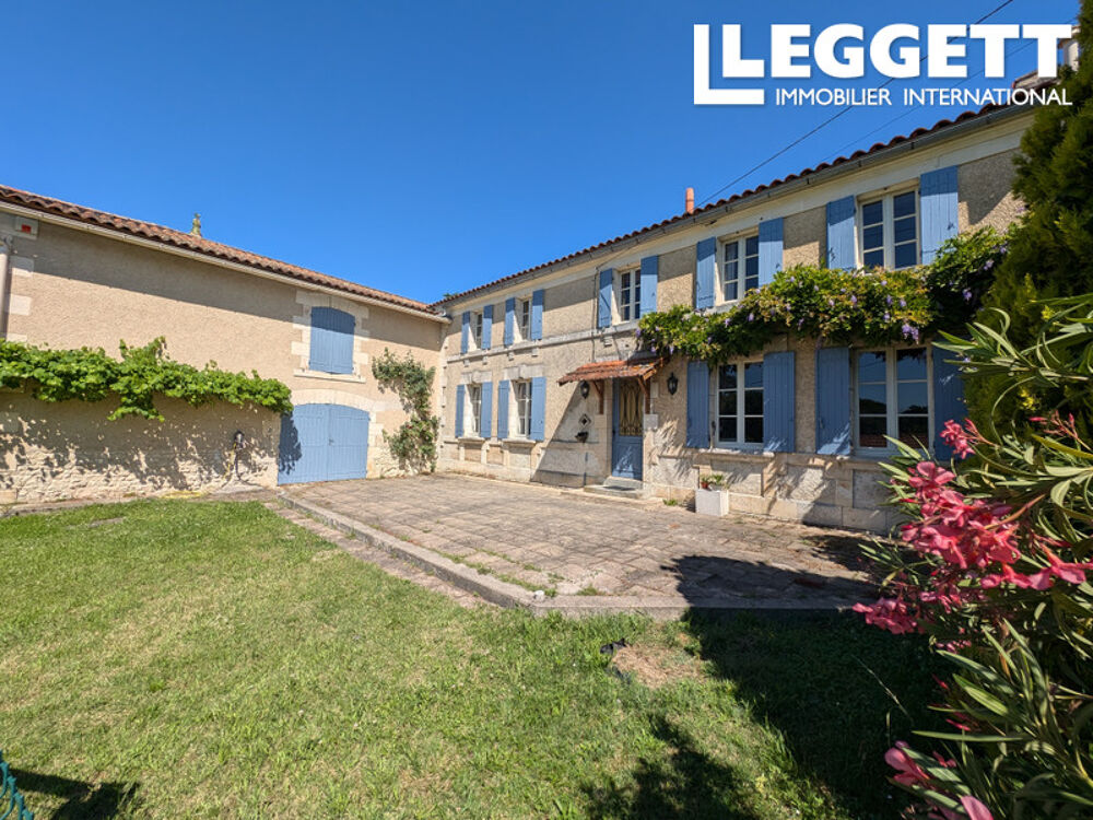 Vente Maison Charmante propriété de  3 chambres - Jardin, Dépendances, Carport. A 10mn de Barbezieux en Charente CondÉon