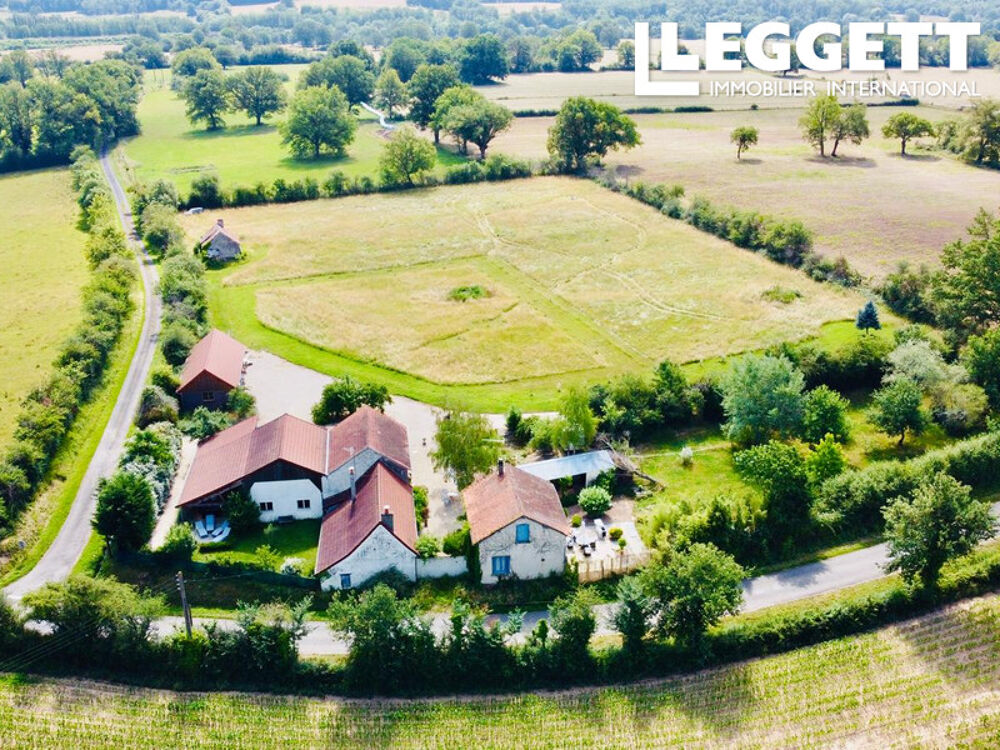 Maison 8 pièces 380 m² · à Magny-Cours · 380 m² · 583 000 €