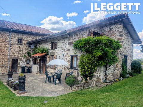   Charmante maison en pierre avec grange, situe dans un hameau Maison - 5 pice(s) - 103 m