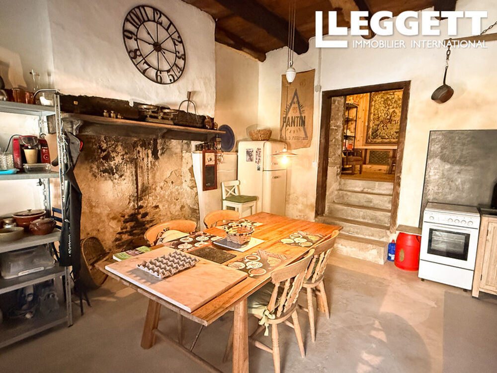 Vente Maison Charmant cottage de deux chambres avec grange et vue imprenable, situé dans un hameau très prisé Dournazac