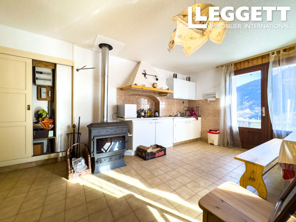 Vente Maison Superbe potentiel : maison de 3 chambres avec terrasse, garage et combles � am�nager � St Jean (3 Vall�es) Les belleville