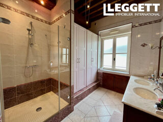  Appartement  vendre 6 pices 324 m