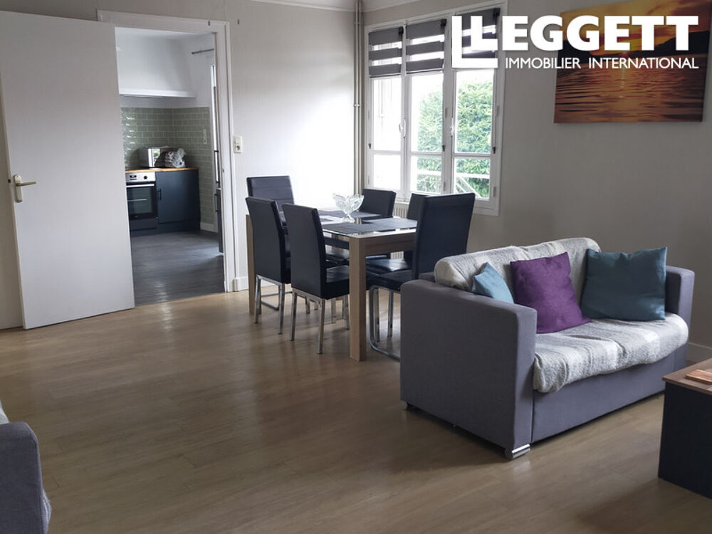 Vente Maison Maison de village 3 chambres avec grand sous-sol, jardin et potentiel commercial.<br /> Ch�teau-garnier