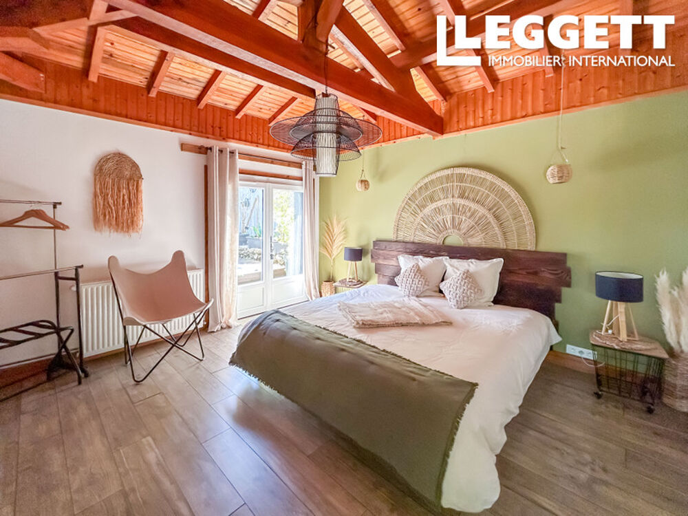 Vente Maison Dordogne : Périgord pourpre : Aux portes de bergerac. Maison de charme en pierre.<br />un havre de paix Bergerac