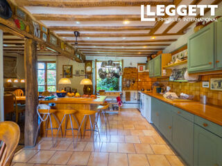  Maison � vendre 9 pi�ces 138 m� Prissac