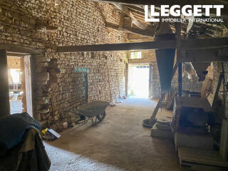  Remise / Grange � vendre 397 m� Fontclaireau