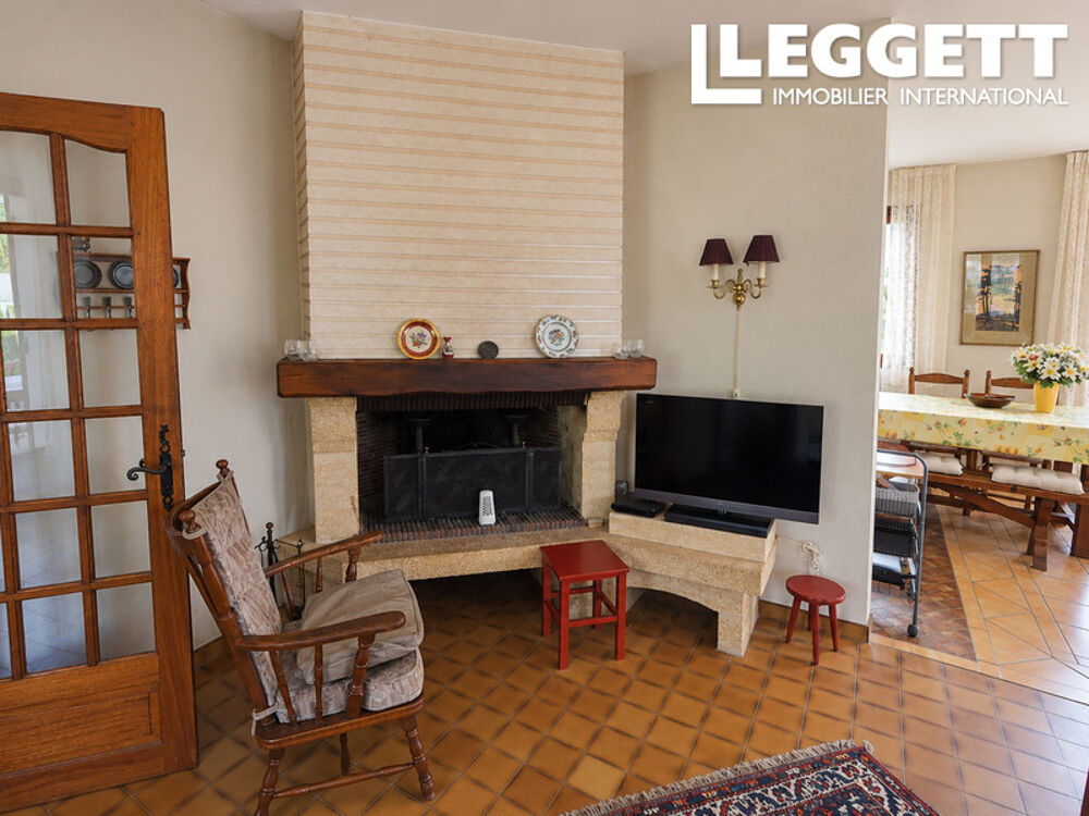 Vente Maison Jolie maison de plain-pied avec 3 chambres, 116m², garage et jardin de 3440m²<br />Région LES EYZIES Tursac
