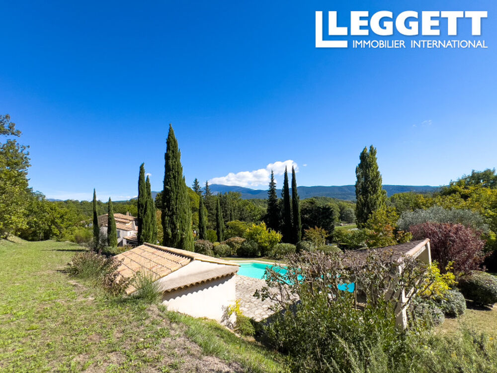 Spacieuse résidence de campagne avec piscine, jardins et oliviers près de Vaison-la-Romaine