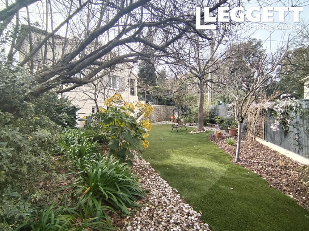 Vente Maison Maison de 125m², avec sous-sol, parcelle de 870m², dépendance, garage, piscine, jardin, Petit Bois Cap Brun Toulon
