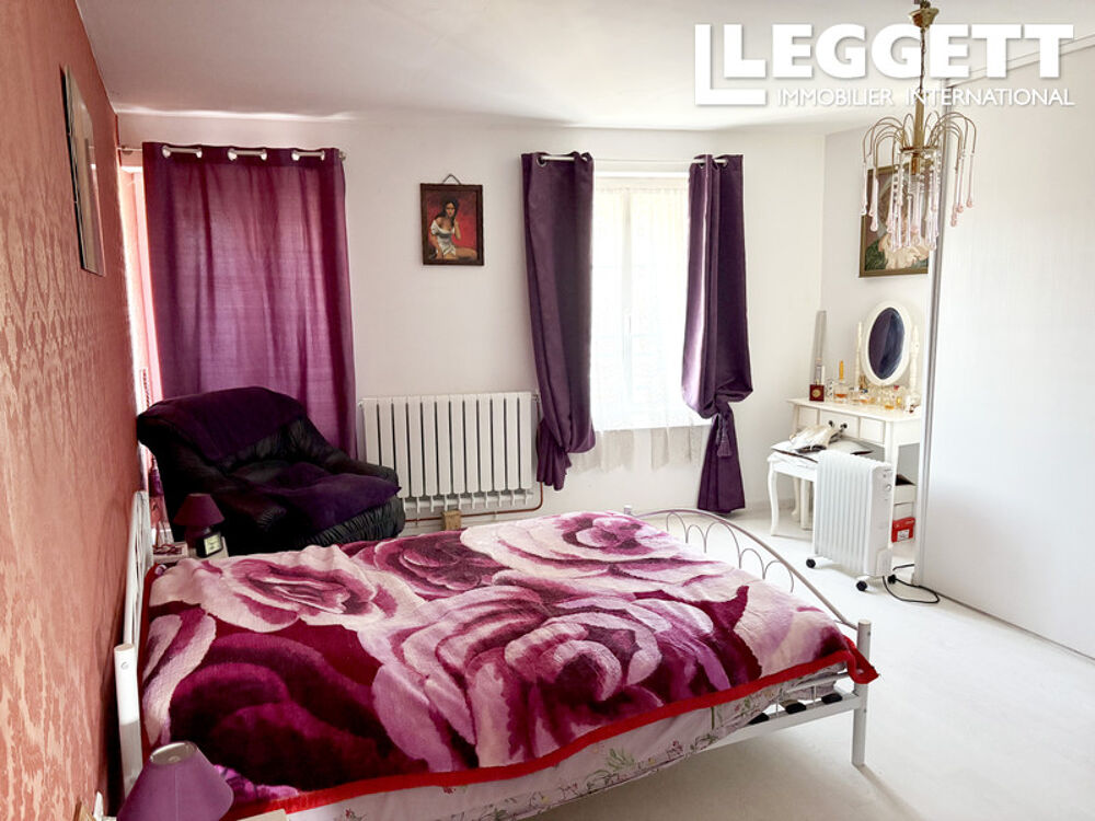 Vente Maison Grande maison familiale avec 5 chambres, appartement, grande terrasse, atelier et garage à Laroque-d'Olmes Laroque-d'olmes