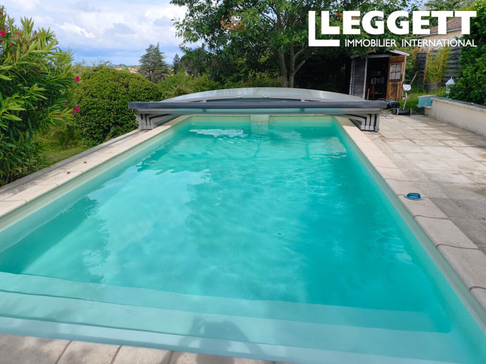 Vente Maison Maison d'habitation avec sous sol de 6 pièces dont 5 chambres , séjour , cuisine et salles de bain .<br />Piscine . Mussidan