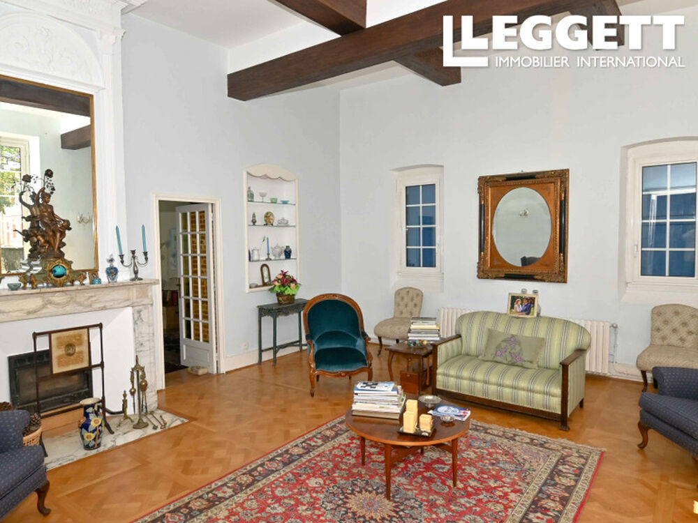 Vente Maison Charmante maison de village de 250 m² habitables offrant de beaux volumes, un parc, étange le tout sur 4400 m2 Rieux-volvestre