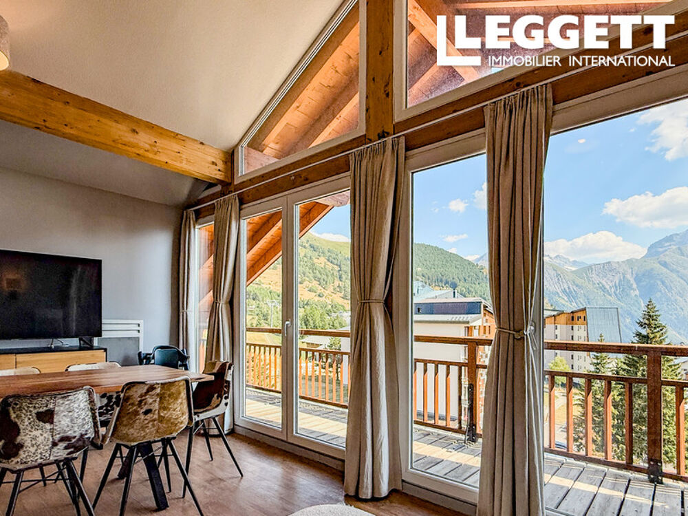 Superbe penthouse, 2 chambres + 2 Cabines, Piscine, vue exceptionnelle. 150m de remontées. Quartier Venosc