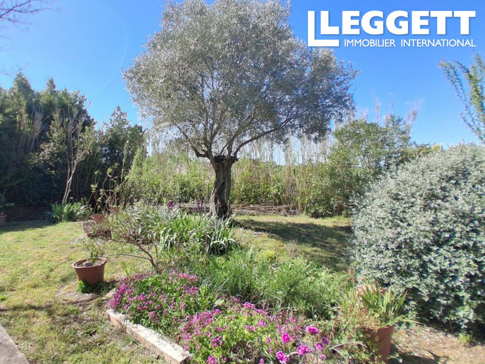 Maison de plain-pied avec piscine et jardin paysager à 15mn de Pézenas