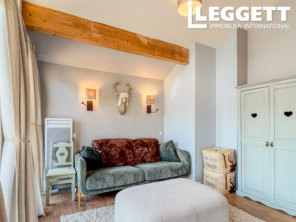 Superbe penthouse, 2 chambres + 2 Cabines, Piscine, vue exceptionnelle. 150m de remontées. Quartier Venosc