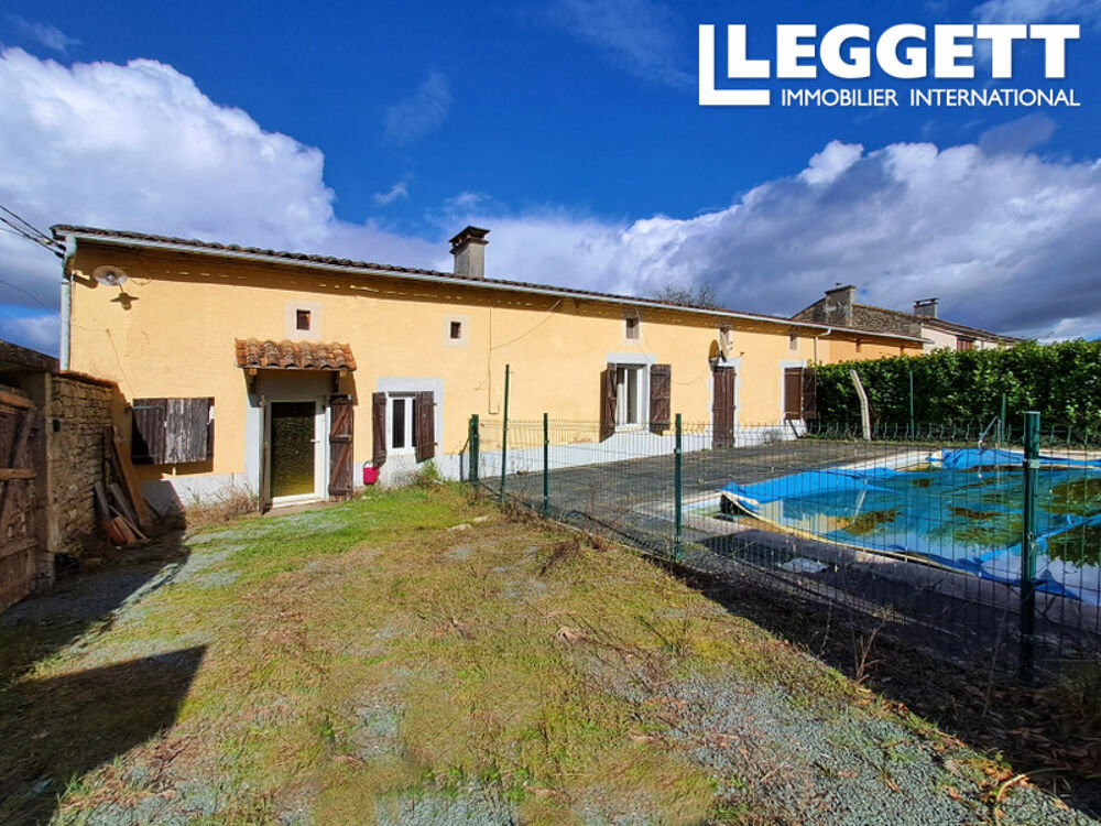 Maison 9 pièces 145 m² · à Chef-Boutonne · 145 m² · 130 800 €