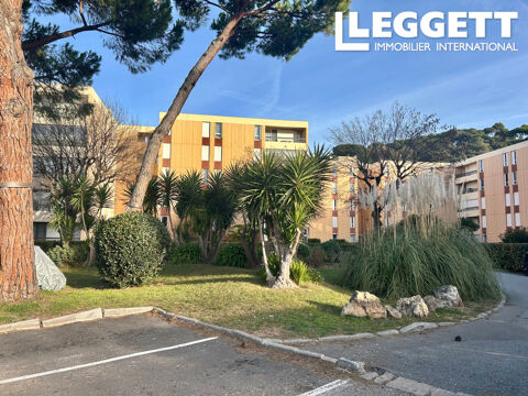   CANNES - 4 pi�ces - 84m2 - R�sidence calme avec piscine, parc, gardien Appartement - 4 pi�ce(s) - 84 m�