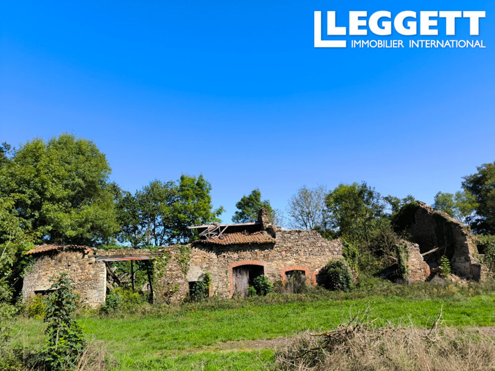 Vente Maison Possibilité de créer votre petite exploitation agricole ou entreprise équestre. Val-d'oire-et-gartempe