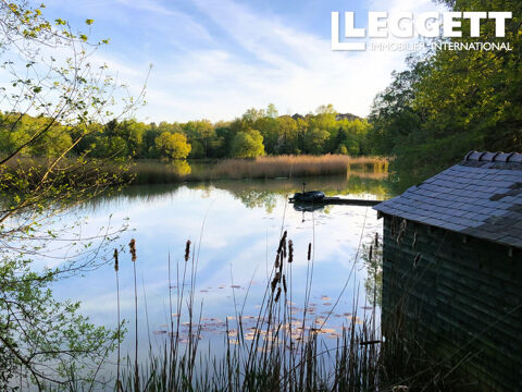   Superbe étang de pêche à la carpe de 2.9Ha avec chalets, hangar à bateaux et bassins d'alevinage Maison - 4 pièce(s) - 52 m²