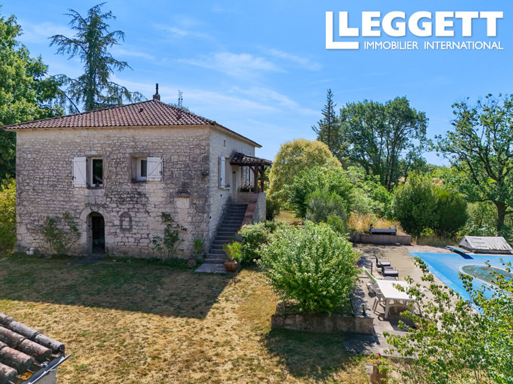 Vente Maison Superbe ensemble quercynois avec vue panoramique : grange rénovée, maison de caractère, dépendances et piscine Touffailles