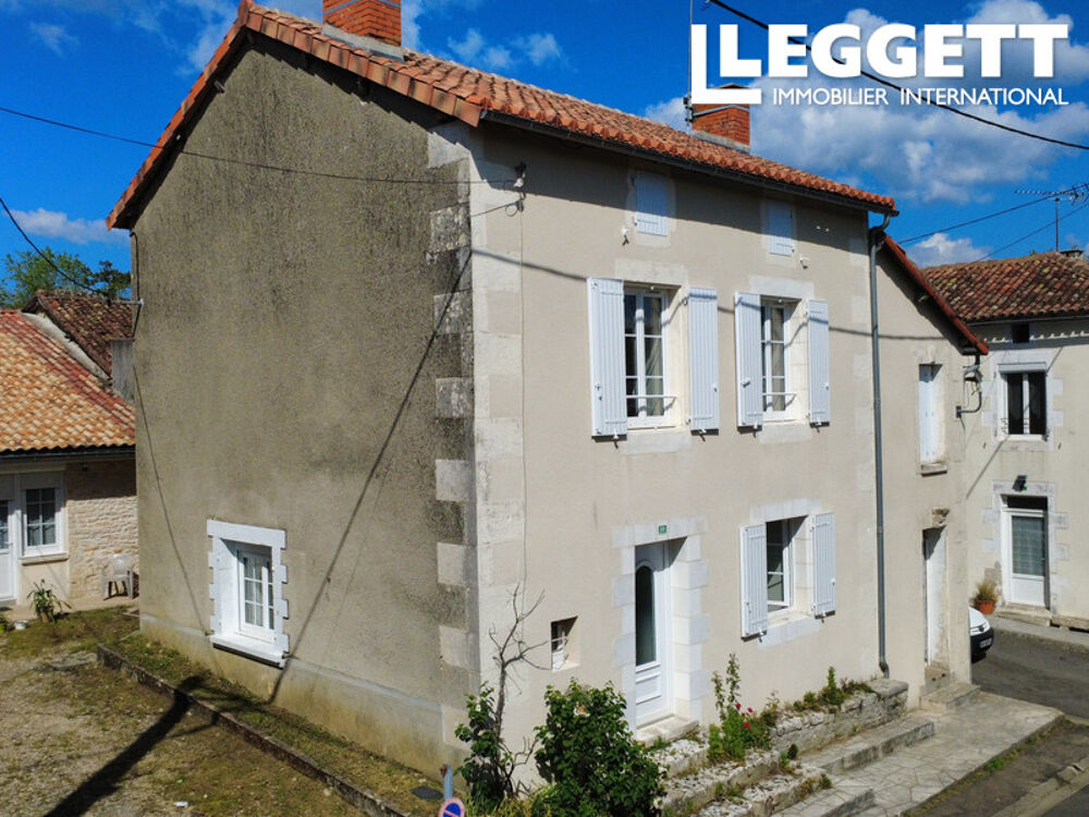 Maison 4 pièces 100 m² · à Saint-Laurent-de-Céris · 100 m² · 106 000 €