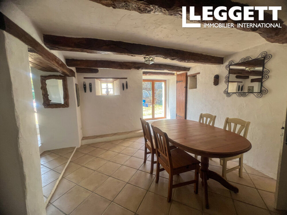 Vente Maison Grande maison de village, grange indépendante, située dans un petit hameau près de Saint-Mathieu. 3/4 chambres Saint-mathieu