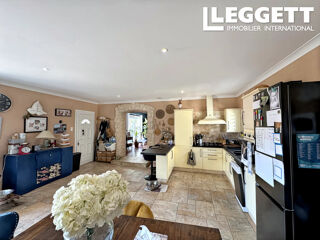  Maison à vendre 15 + pièces 243 m²