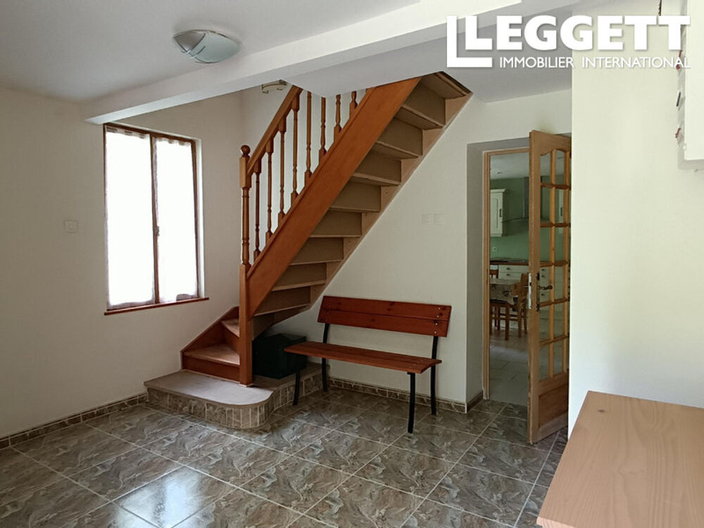 Maison indépendante rénovée, située au fond d'une voie privée sans circulation de passage.