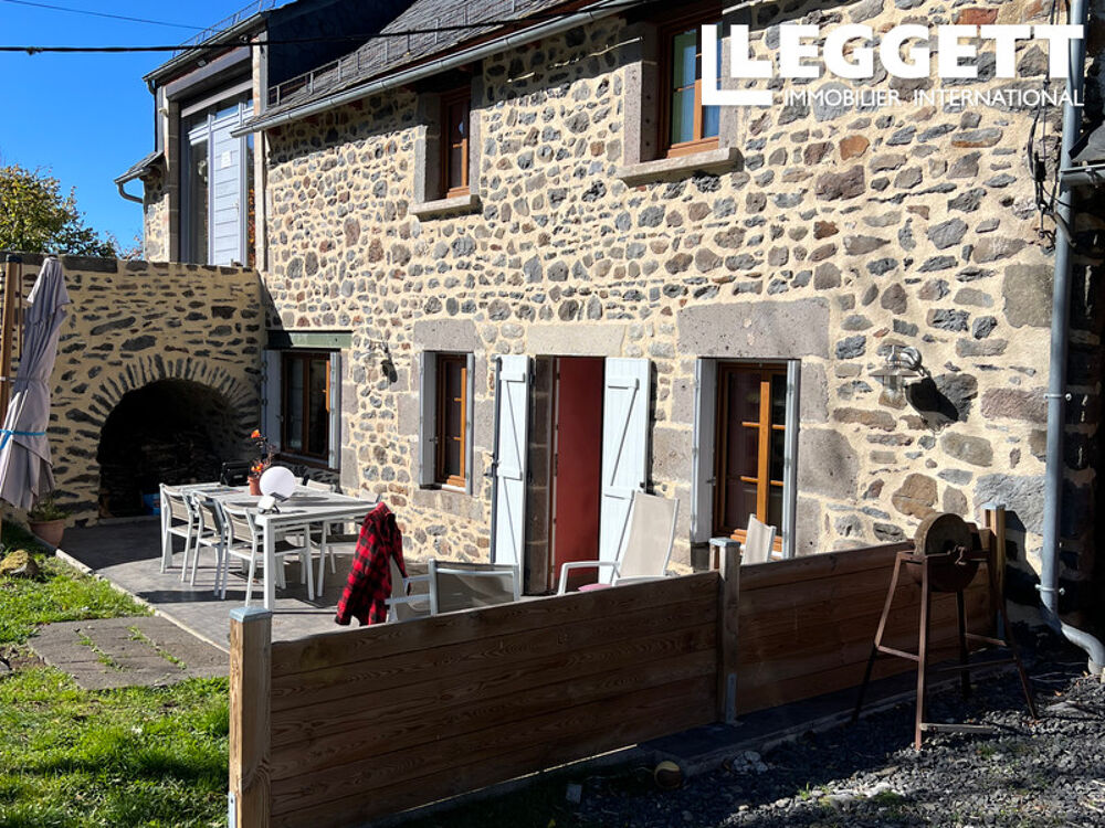 Vente Maison Maison de cinq chambres, avec grand salon et cuisine, appartement d'amis et salle de jeux avec deux garages. Égliseneuve-d'entraigues