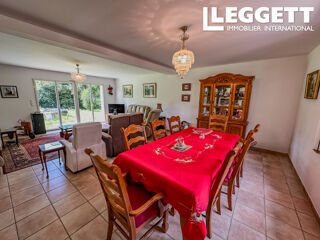  Maison � vendre 7 pi�ces 245 m�