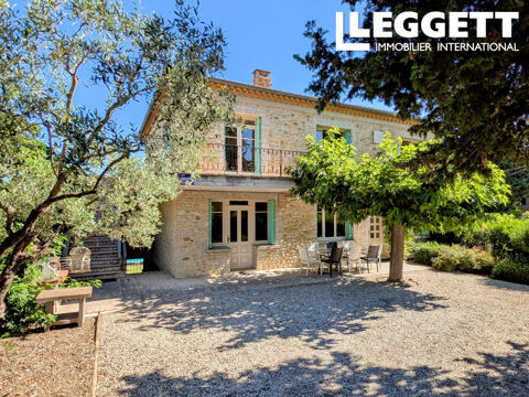   Maison en pierre avec 2 Gîtes de Charme et Piscine en Provence ?  idéale pour vacances en famille ou location. Maison - 9 pièce(s) - 190 m²