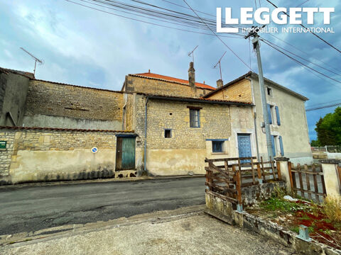   Maison a r�nov�e avec 3 chambres, cour attenant, parking en face Maison - 6 pi�ce(s) - 136 m�