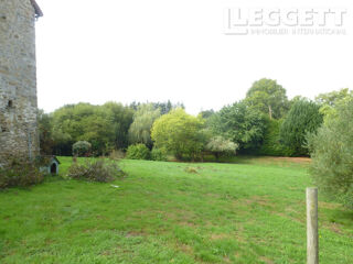  Remise / Grange à vendre 3225 m² La chapelle-baloue
