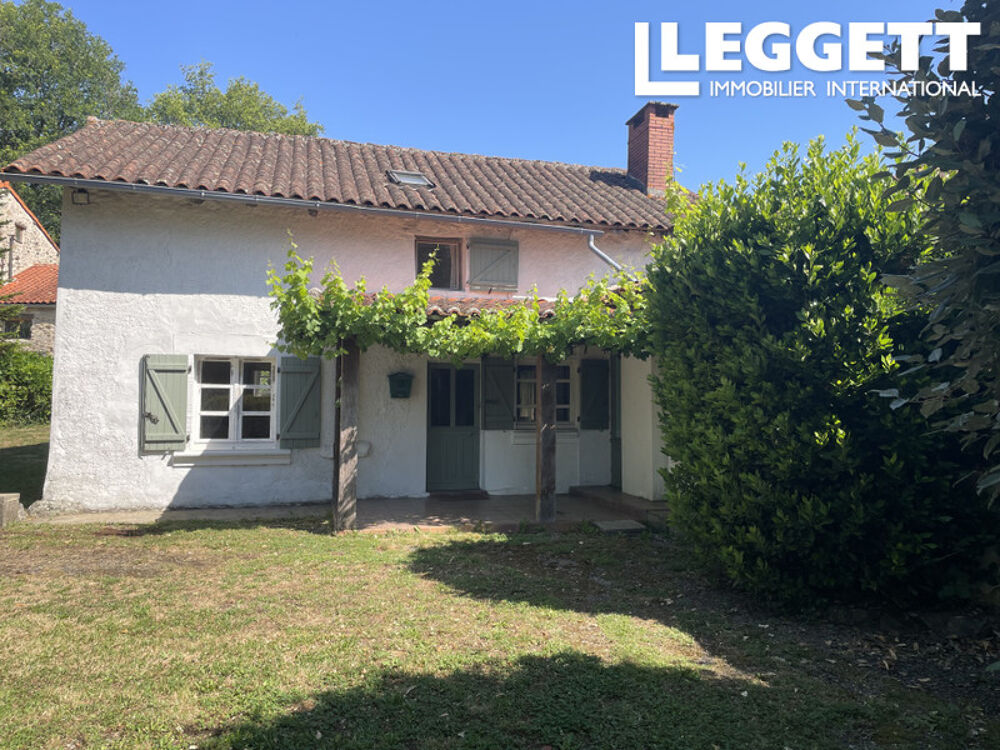 Vente Maison Ferme magnifiquement présentée avec gîte potential, annexe d'une chambre, grange, 22 500 m² de terrain ChÉronnac