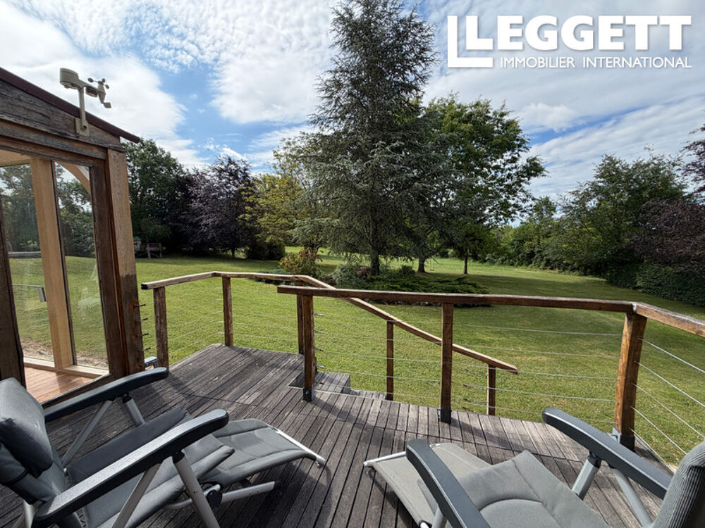 Vente Maison Belle maison de campagne avec 2 gîtes, piscine, garages, atelier, 1.8ha jardin et bois. Proche commerces. NÉgrondes