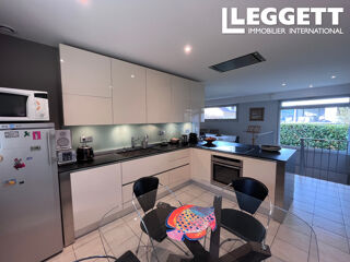  Maison � vendre 8 pi�ces 215 m�